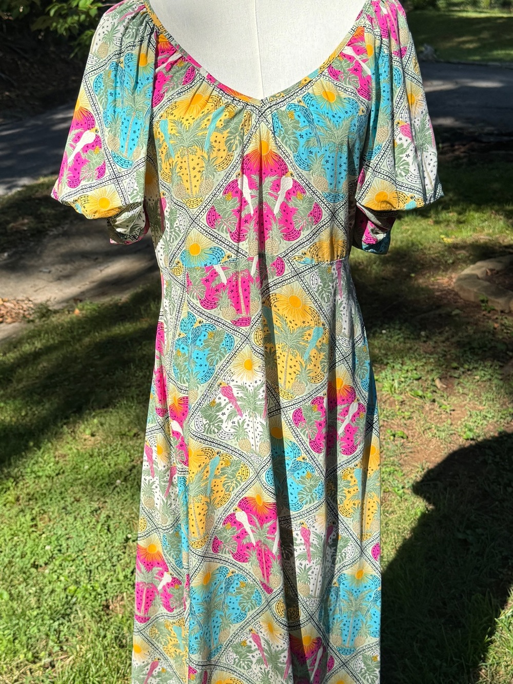 LOFT Floral Puff Sleeve V-Neck Swing Midi Dress Size 4 Vacation Resort Cruise - Picture 15 of 17